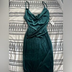 Cowl neck dress 👗